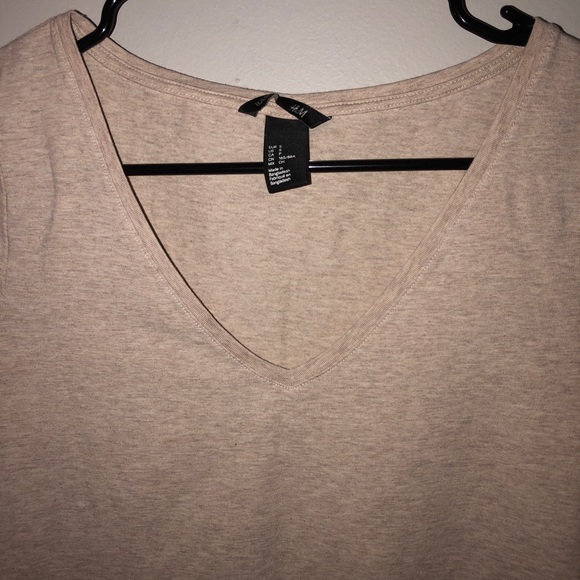 H&M Tee - Picture 2 of 3